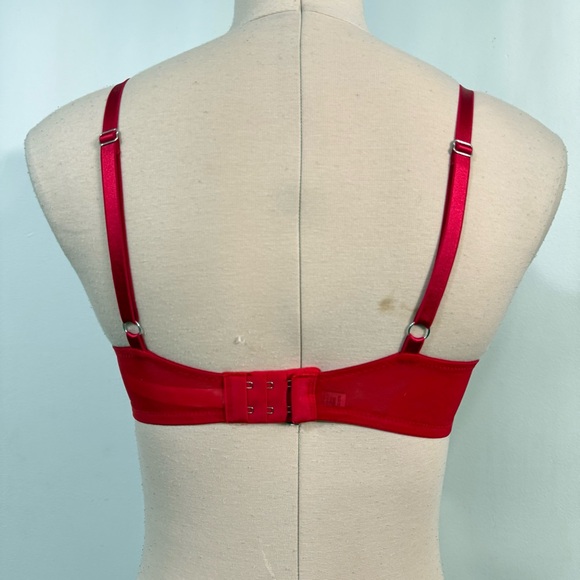 Victoria’s Secret Bling Rhinestone Bra 34D Red - Picture 5 of 6